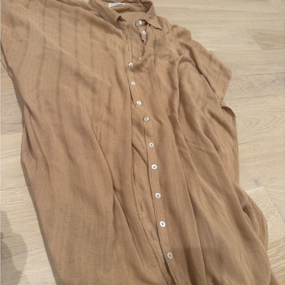 L Space
Anita Cover Up Toasted Chic Tan Button-Down - Picture 5 of 5